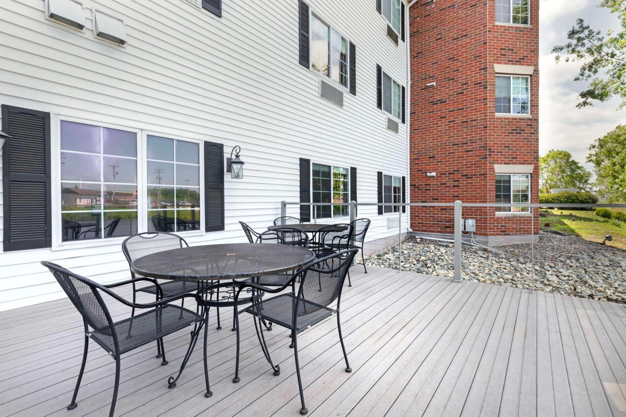 Best Western Plus Appleton Airport Mall Hotel Exterior foto