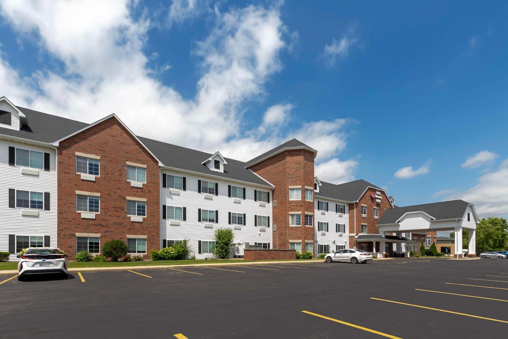 Best Western Plus Appleton Airport Mall Hotel Exterior foto